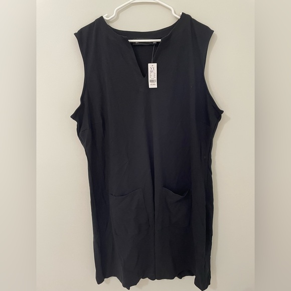New York & Company Dresses & Skirts - New York & Company Sleeveless Dress w/ Pockets